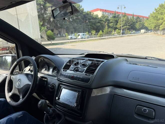 Mercedes  2011, 273,792 km - 2.1 l - Bakı