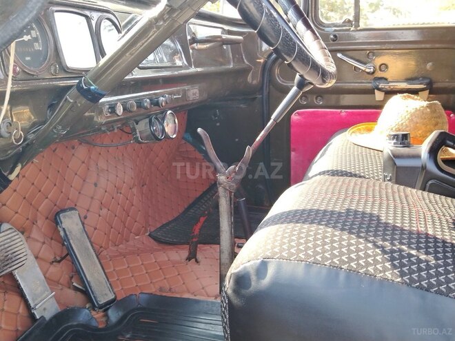 ZIL 130 1985, 300,000 km - 6.0 л - Biləsuvar