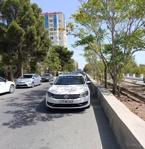 Volkswagen Passat 2012, 206,000 km - 2.5 л - Bakı