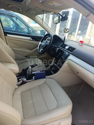 Volkswagen Passat 2012, 206,000 km - 2.5 л - Bakı