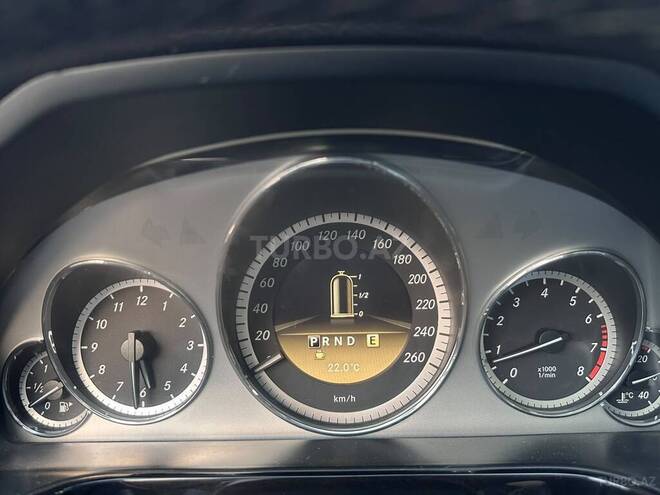 Mercedes E 200 2011, 442,890 km - 1.8 л - Bakı