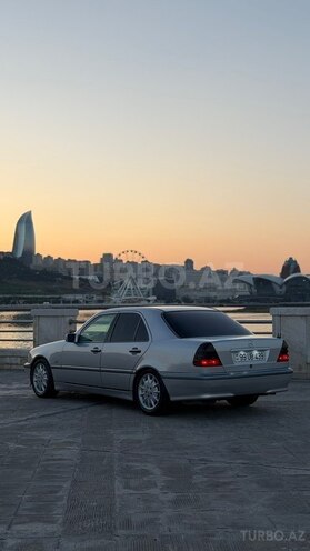 Mercedes C 220 2000, 496,000 km - 2.2 л - Bakı