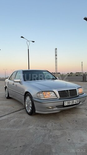 Mercedes C 220 2000, 496,000 km - 2.2 л - Bakı