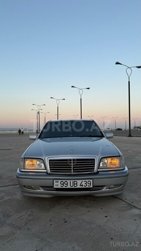 Mercedes C 220 2000, 496,000 km - 2.2 л - Bakı
