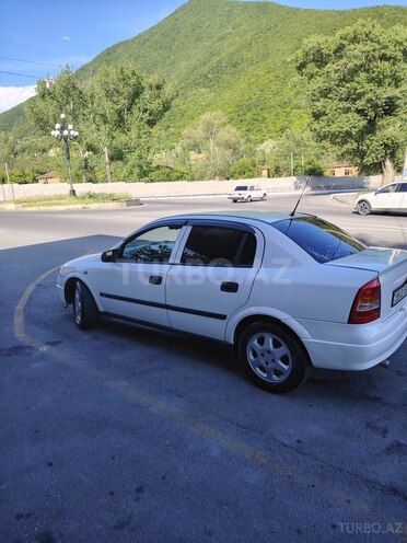 Opel Astra 2000, 430,000 km - 1.6 l - Şəki