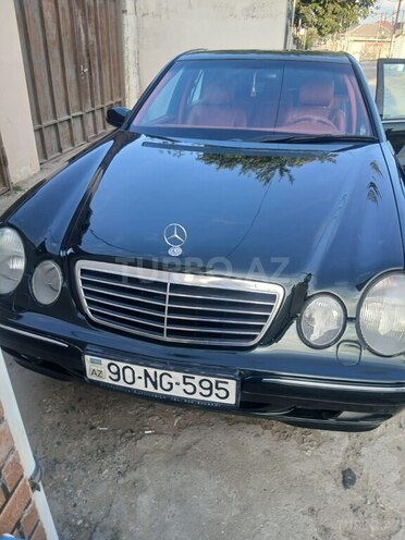 Mercedes E 220 2001, 325,111 km - 2.2 l - Sumqayıt