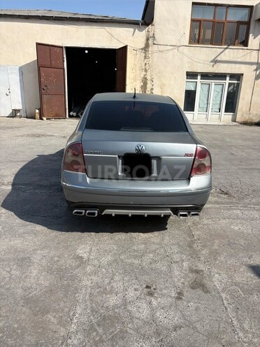 Volkswagen Passat 2004, 214,330 km - 1.8 л - Bakı