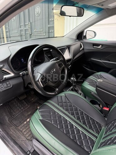 Hyundai Accent 2019, 125,000 km - 1.6 l - Bakı