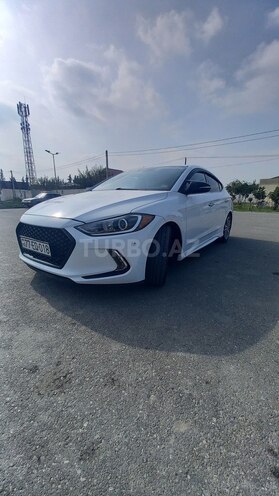 Hyundai Elantra 2017, 148,000 km - 2.0 l - Şirvan