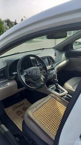 Hyundai Elantra 2017, 148,000 km - 2.0 l - Şirvan