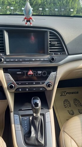Hyundai Elantra 2017, 148,000 km - 2.0 l - Şirvan