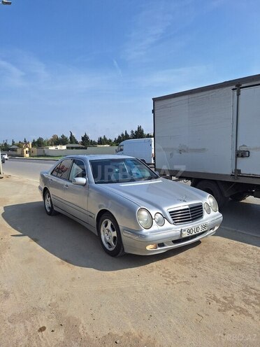 Mercedes E 270 1999, 433,216 km - 2.7 l - Sabirabad