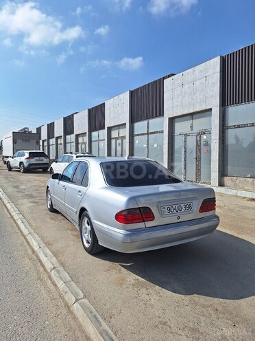 Mercedes E 270 1999, 433,216 km - 2.7 l - Sabirabad