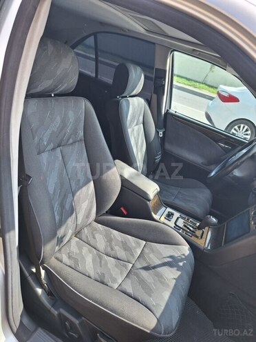 Mercedes E 270 1999, 433,216 km - 2.7 l - Sabirabad