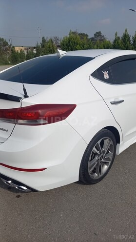 Hyundai Elantra 2017, 148,000 km - 2.0 l - Şirvan