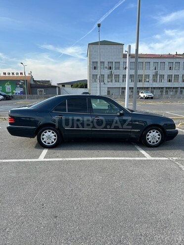 Mercedes E 240 1999, 544,000 km - 2.4 l - Bakı