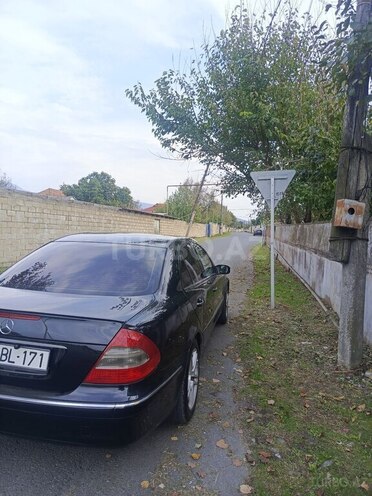 Mercedes E 240 2002, 232,000 km - 2.6 l - Balakən