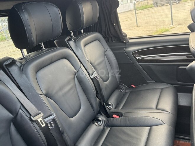 Mercedes V 250 2018, 52,000 km - 2.0 l - Bakı