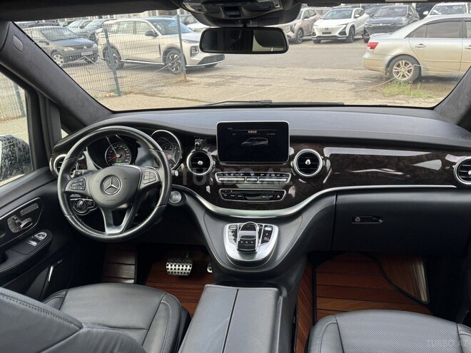 Mercedes V 250 2018, 52,000 km - 2.0 l - Bakı