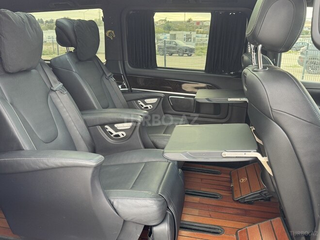 Mercedes V 250 2018, 52,000 km - 2.0 l - Bakı