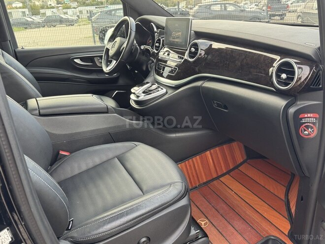 Mercedes V 250 2018, 52,000 km - 2.0 l - Bakı