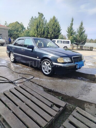 Mercedes C 220 1998, 600,000 km - 2.2 l - Sabirabad