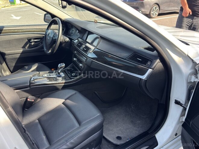 BMW 525 2013, 330,000 km - 2.0 l - Bakı