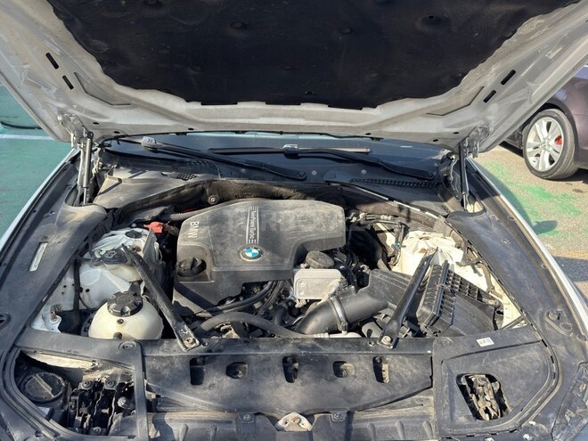 BMW 525 2013, 330,000 km - 2.0 l - Bakı