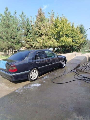 Mercedes C 220 1998, 600,000 km - 2.2 l - Sabirabad