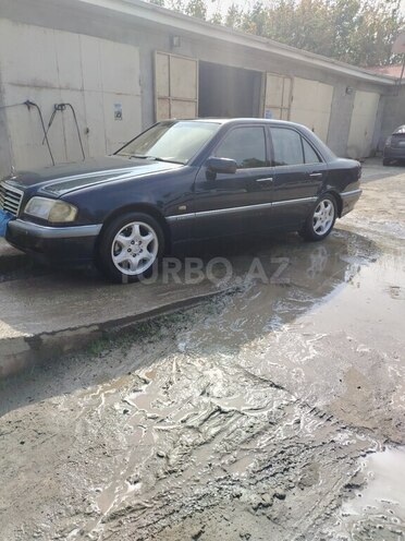 Mercedes C 220 1998, 600,000 km - 2.2 l - Sabirabad