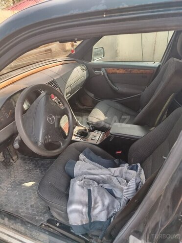 Mercedes C 220 1998, 600,000 km - 2.2 l - Sabirabad