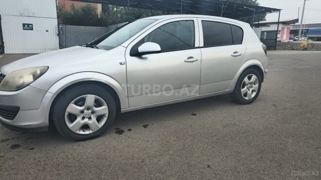 Opel Astra 2005, 300,000 km - 1.3 л - Gəncə