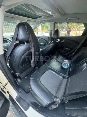 Hyundai ix35 2011, 260,000 km - 2.0 l - Bakı