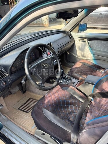 Mercedes C 180 1995, 574,140 km - 1.8 l - Salyan