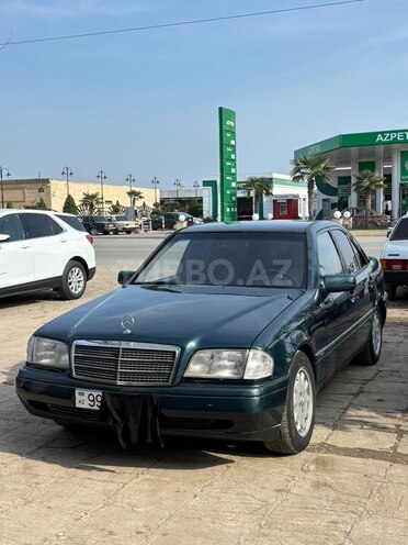 Mercedes C 180 1995, 574,140 km - 1.8 l - Salyan