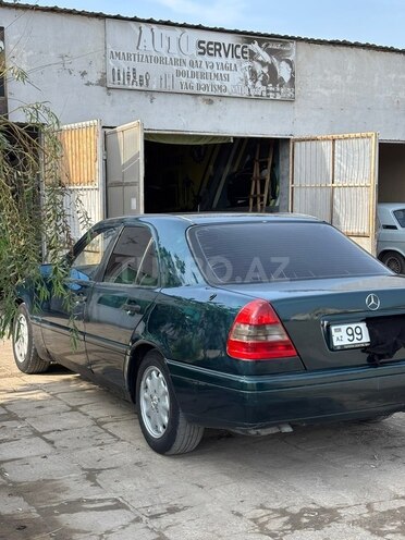 Mercedes C 180 1995, 574,140 km - 1.8 l - Salyan