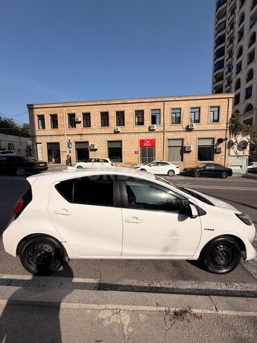 Toyota Aqua 2017, 142,000 km - 1.5 l - Bakı