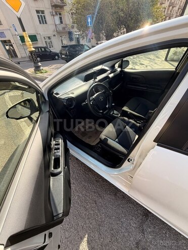 Toyota Aqua 2017, 142,000 km - 1.5 l - Bakı
