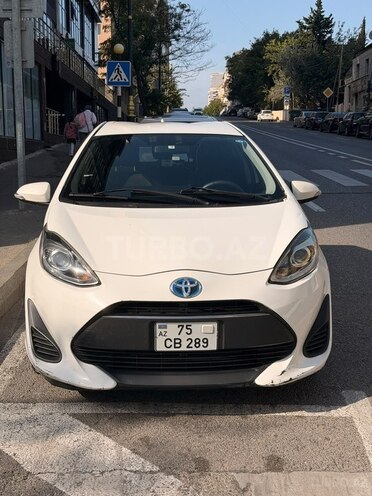 Toyota Aqua 2017, 142,000 km - 1.5 l - Bakı