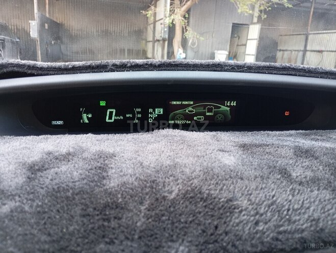 Toyota Prius 2014, 243,641 km - 1.8 л - Bakı