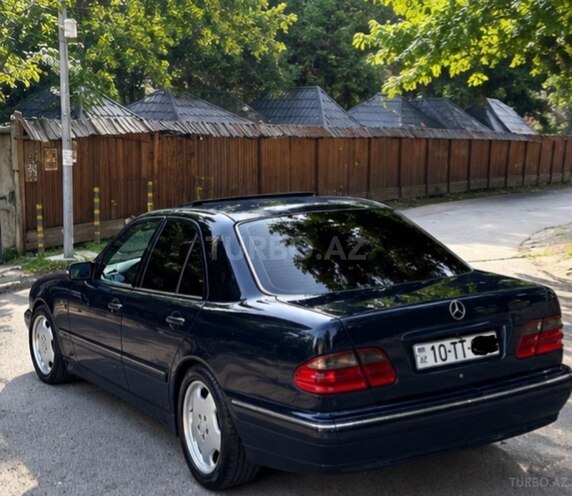 Mercedes E 240 2000, 254,000 km - 2.4 l - Bakı