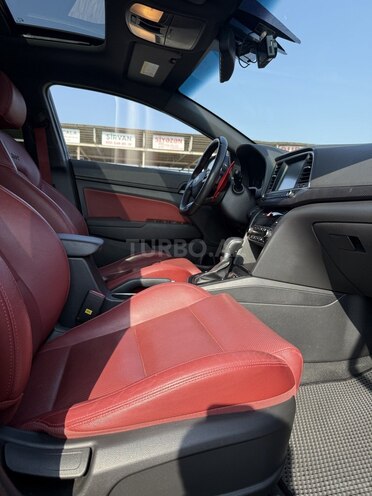 Hyundai Avante 2017, 114,650 km - 1.6 l - Bakı
