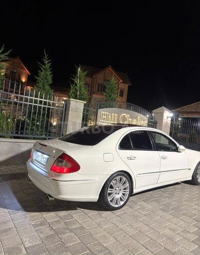 Mercedes E 280 2007, 270,000 km - 3.0 l - Qəbələ