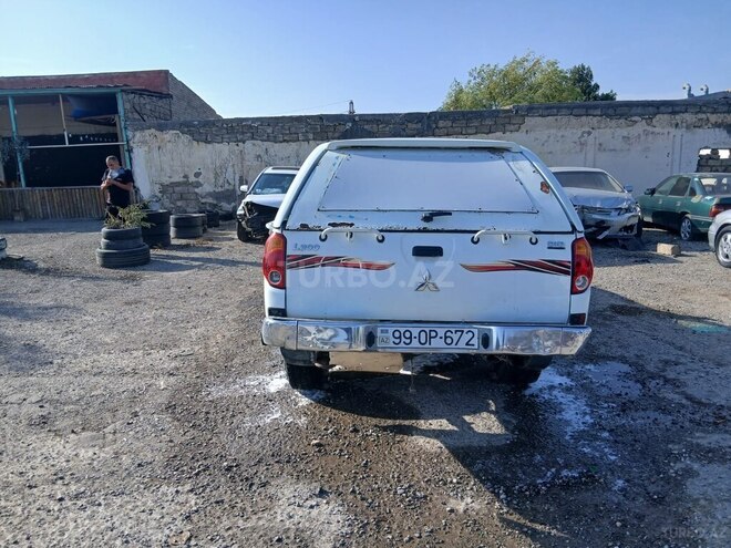 Mitsubishi L200 2007, 250,000 km - 2.5 л - Bakı