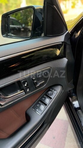 Mercedes E 220 2014, 223,500 km - 2.1 л - Bakı