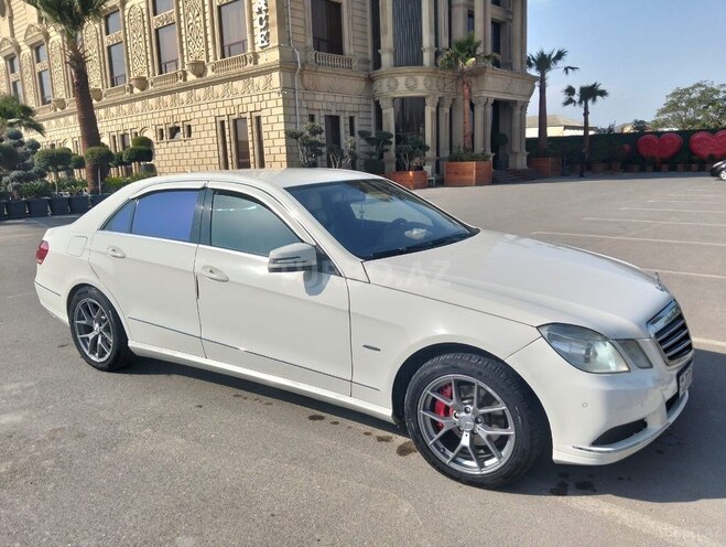 Mercedes E 200 2010, 274,000 km - 1.8 л - Bakı
