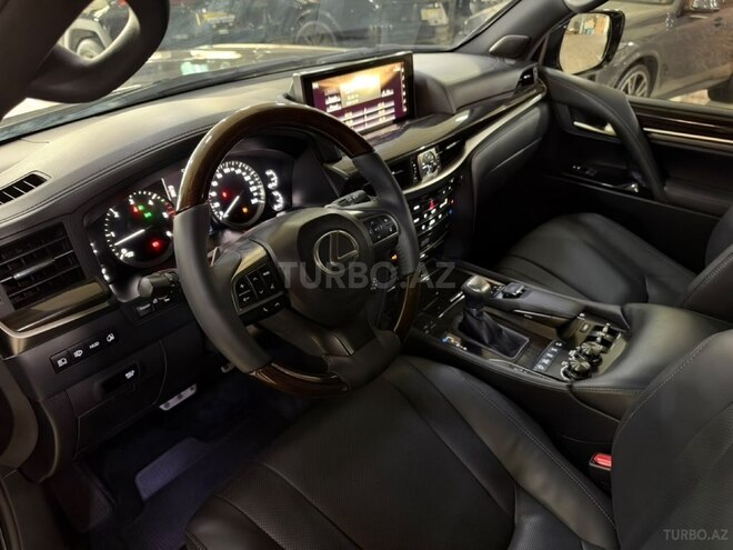 Lexus LX 450d 2017, 160,000 km - 4.5 l - Bakı