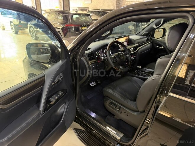 Lexus LX 450d 2017, 160,000 km - 4.5 l - Bakı