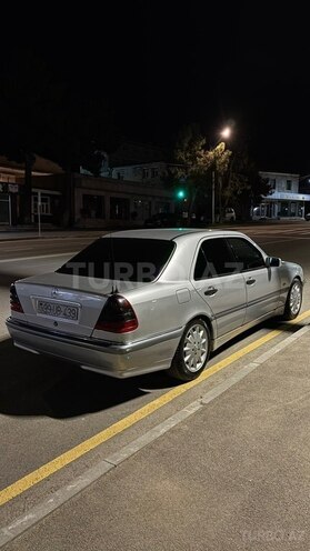 Mercedes C 220 2000, 496,000 km - 2.2 л - Bakı