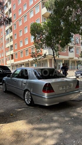 Mercedes C 220 2000, 496,000 km - 2.2 л - Bakı